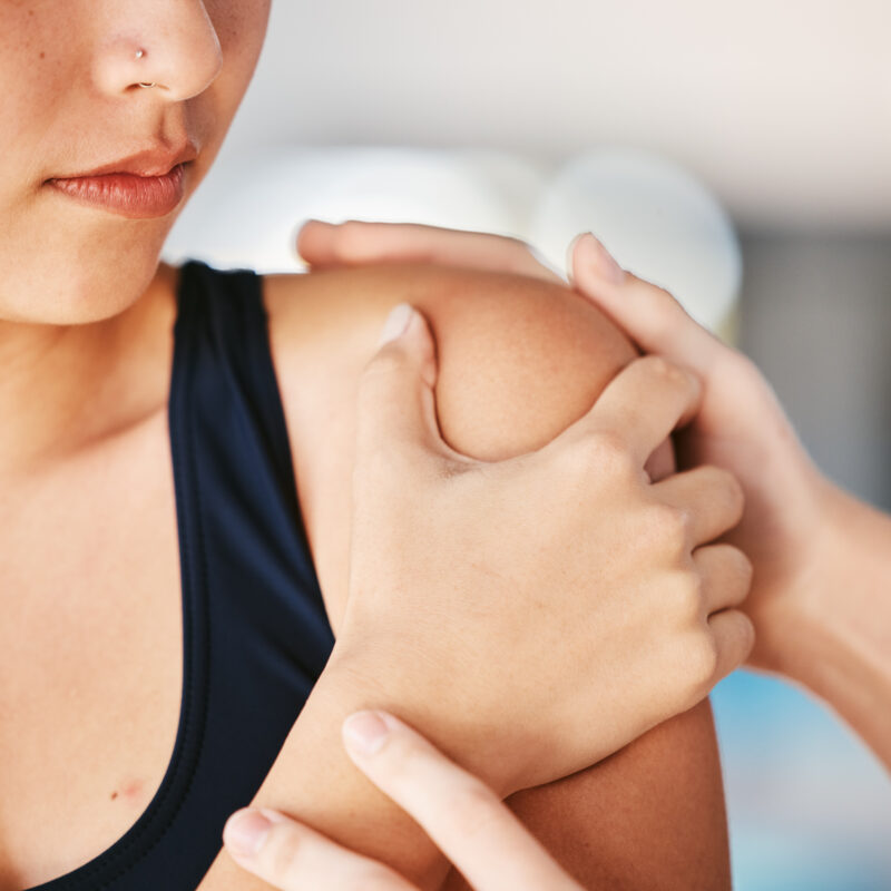 Shoulder Pain That Won’t Let Up? Your Neck and Posture May Play a Part